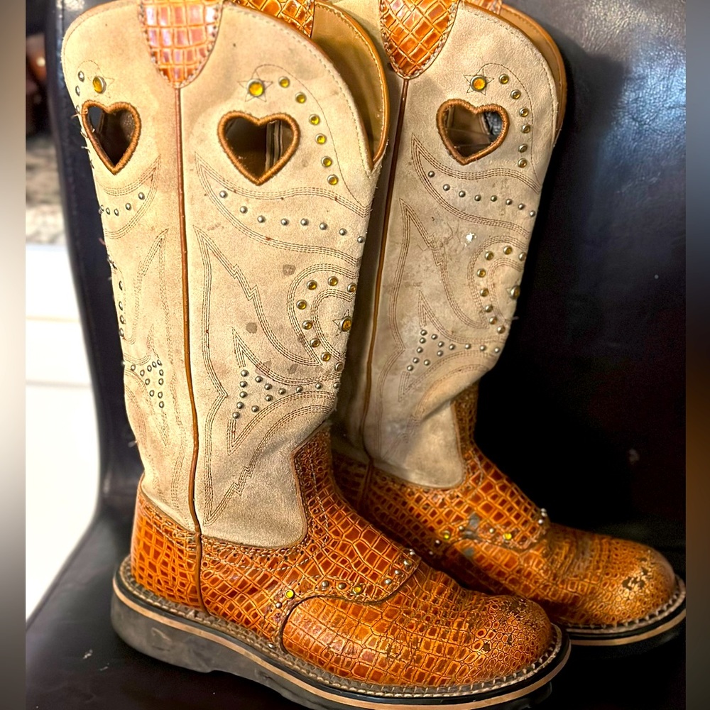 Ariat Baby Buck Women’s Amber Gator Leather Cowboy Boots